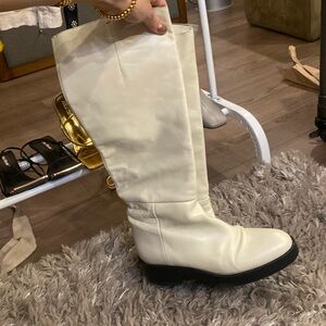 Zara Off White Color Boots